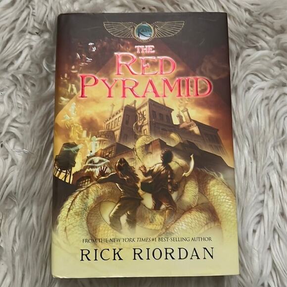 THE RED PYRAMID DISNEY BY AUTHOR RICK‎ RIORDAN - Picture 1 of 8
